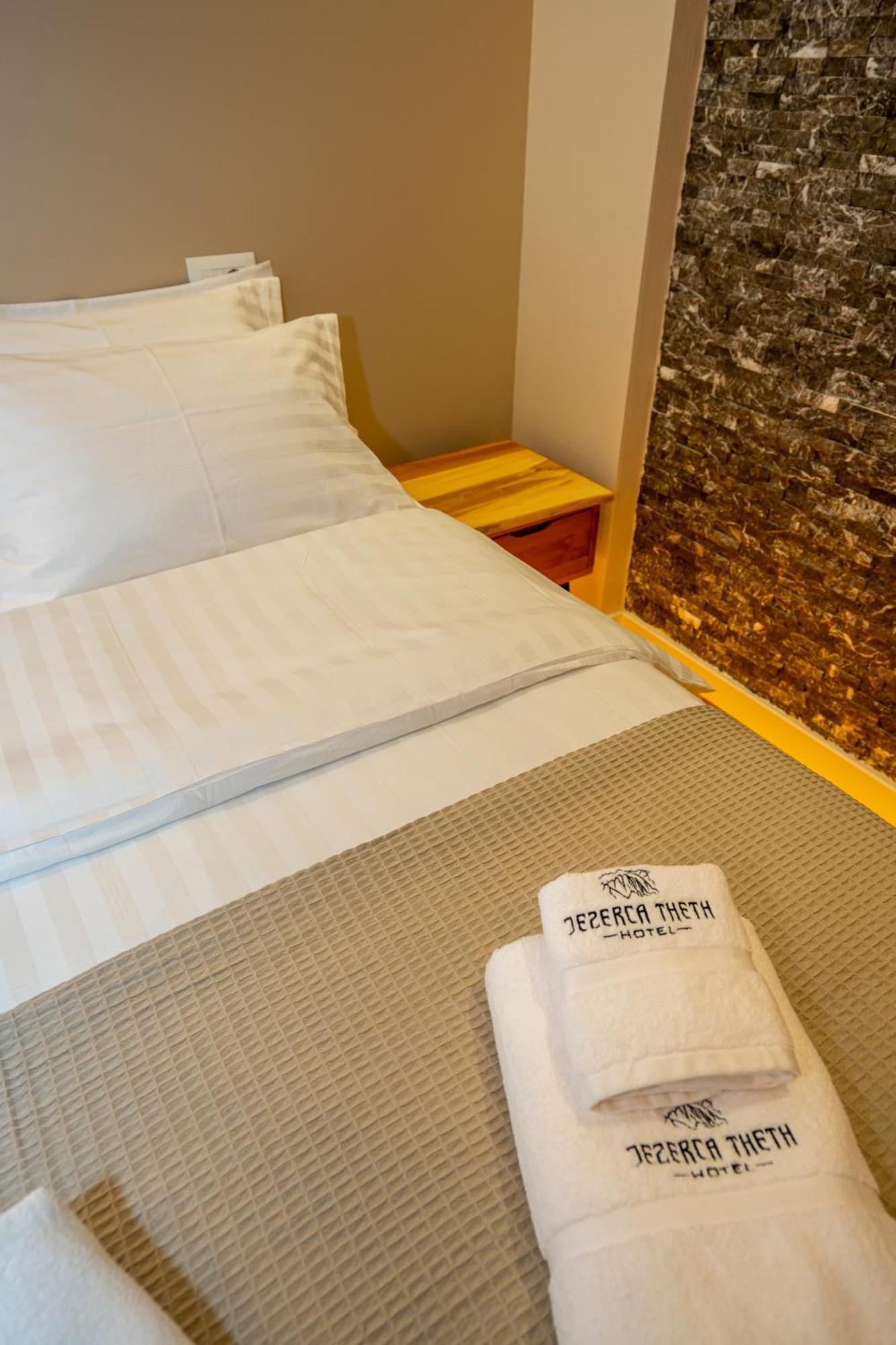 Hotel Jezerca เธทธ์ ภายนอก รูปภาพ
